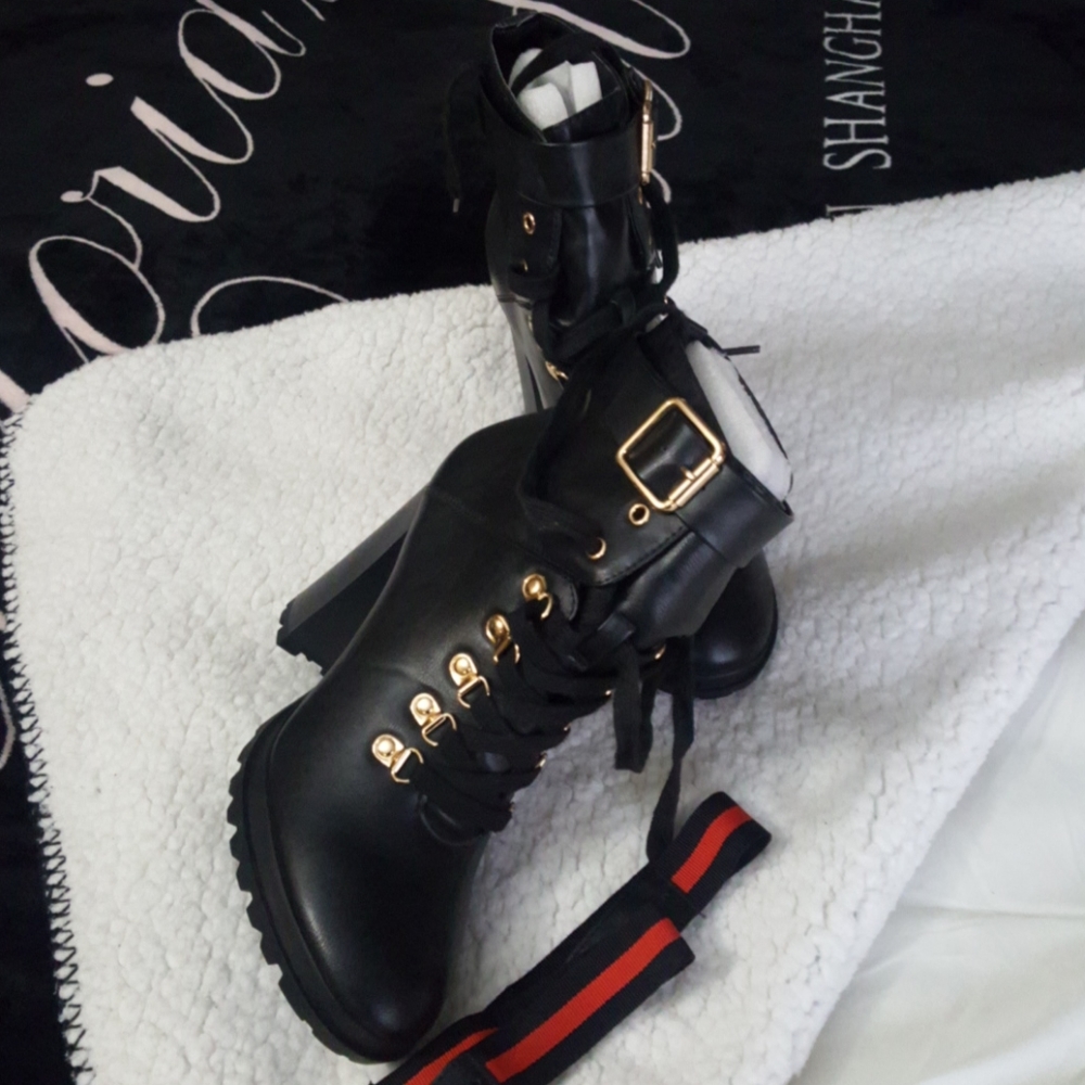 Black Boots with thick heel